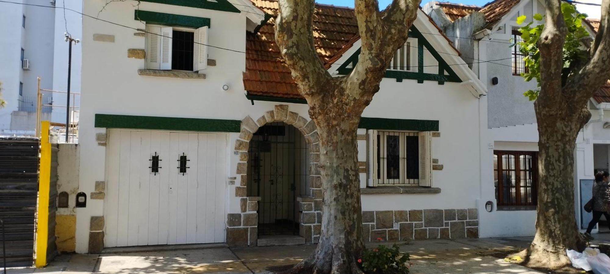 Maui Hostel Мар-дель-Плата Экстерьер фото